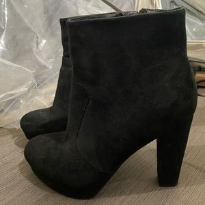 Ankle boots